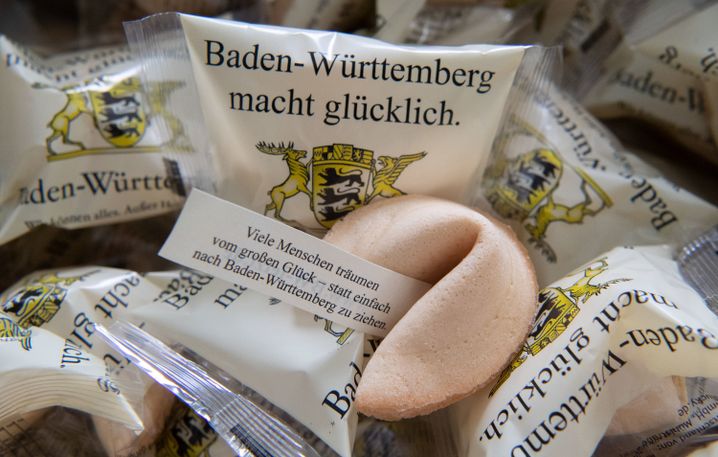 Glückskekse mit der Aufschrift Baden-Württemberg (Symbolbild)